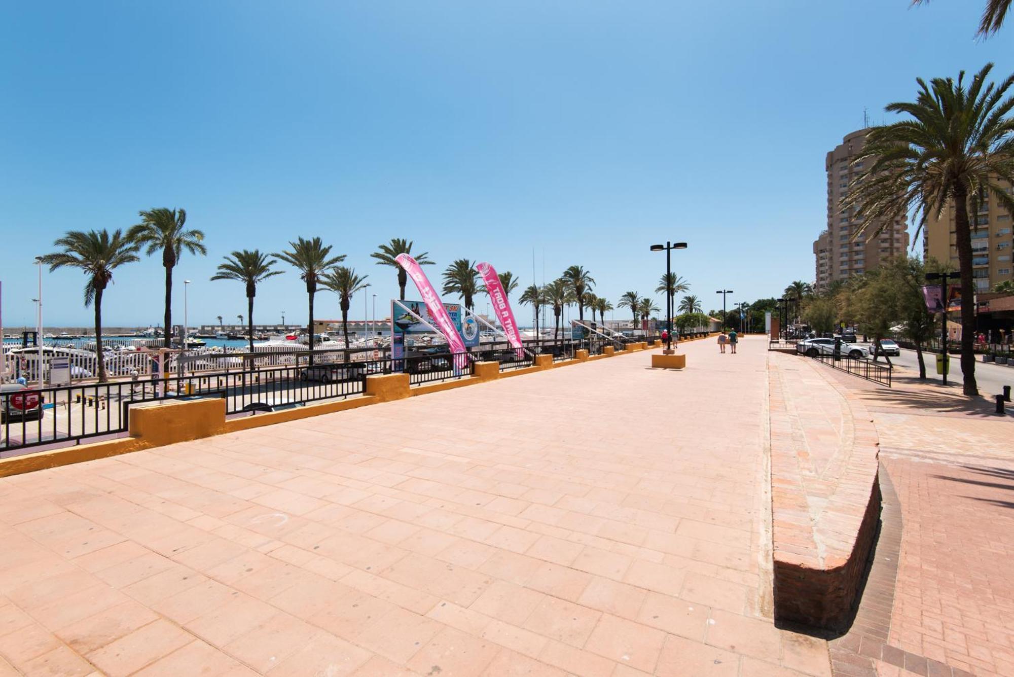 Palm True Towers 1, Marina Beach Apartment Fuengirola Bagian luar foto
