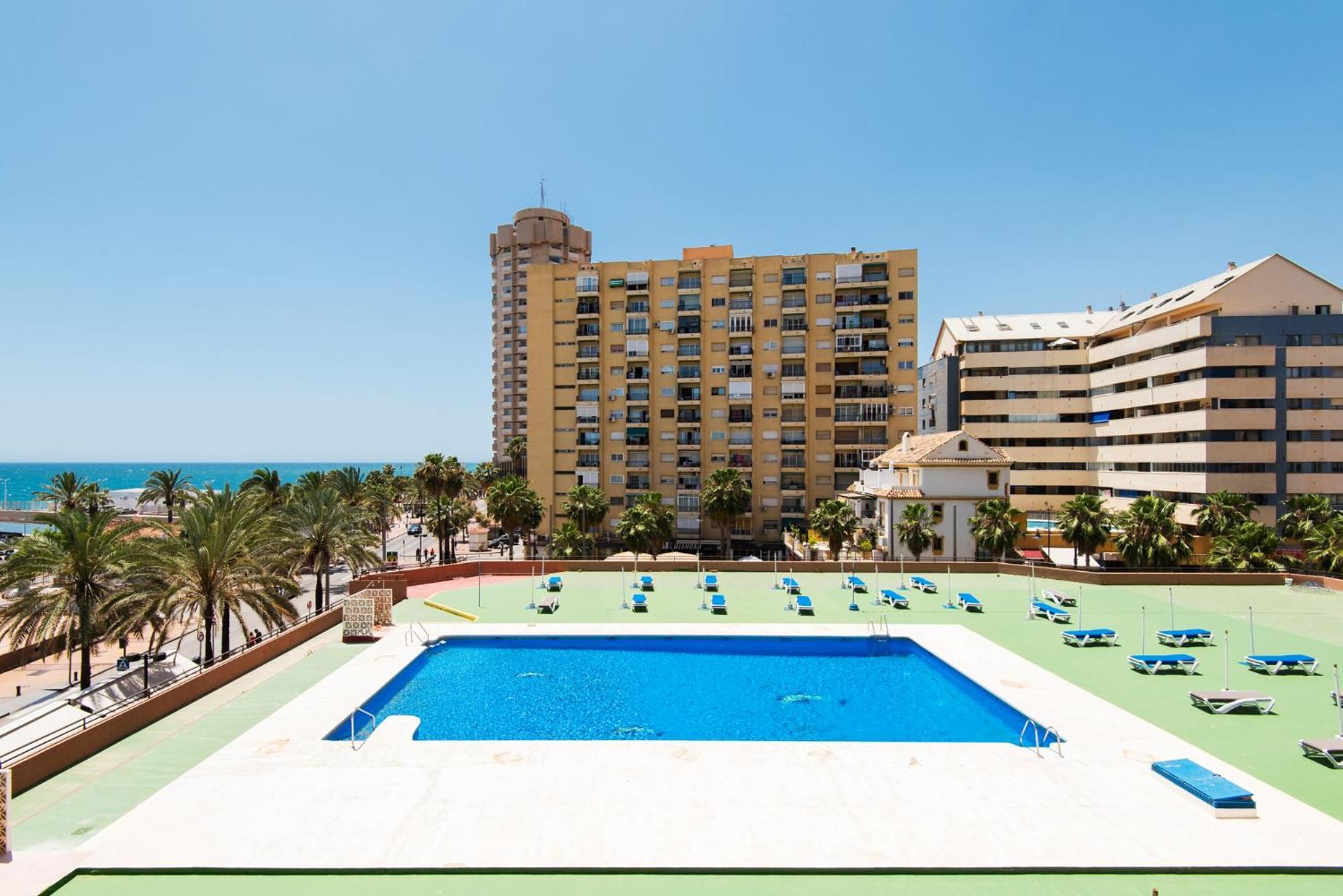 Palm True Towers 1, Marina Beach Apartment Fuengirola Bagian luar foto