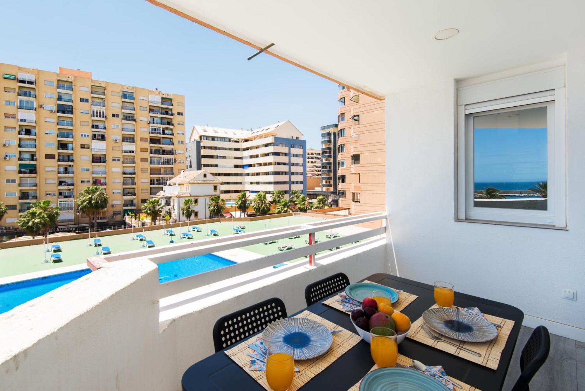 Palm True Towers 1, Marina Beach Apartment Fuengirola Bagian luar foto